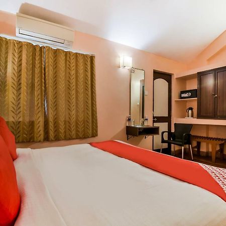 Oyo 807 Hotel Gopika International Goa Esterno foto