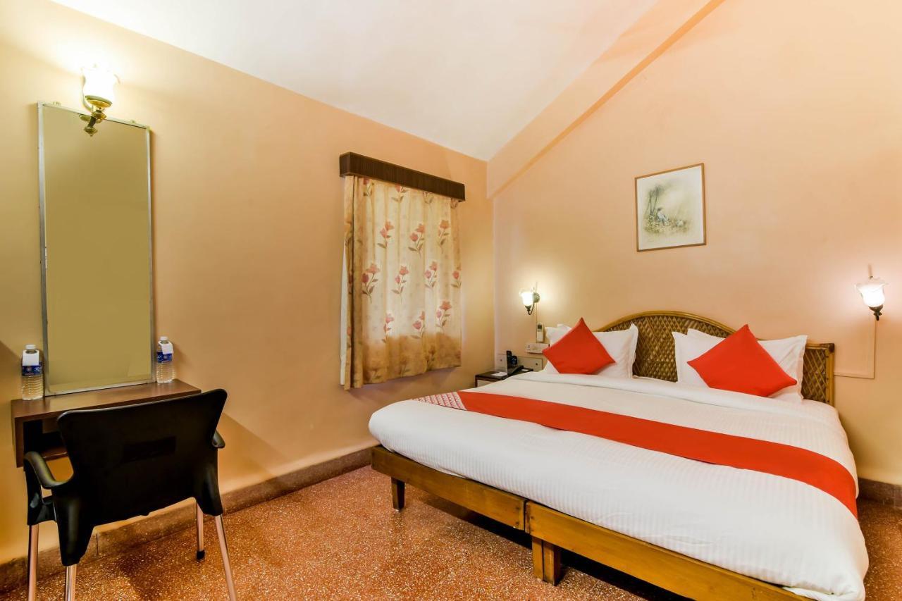 Oyo 807 Hotel Gopika International Goa Esterno foto