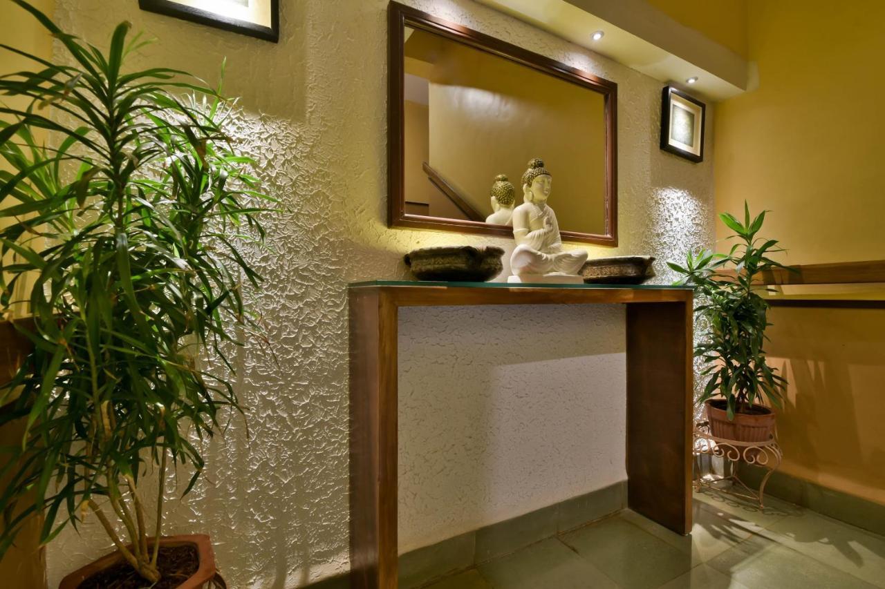 Oyo 807 Hotel Gopika International Goa Esterno foto