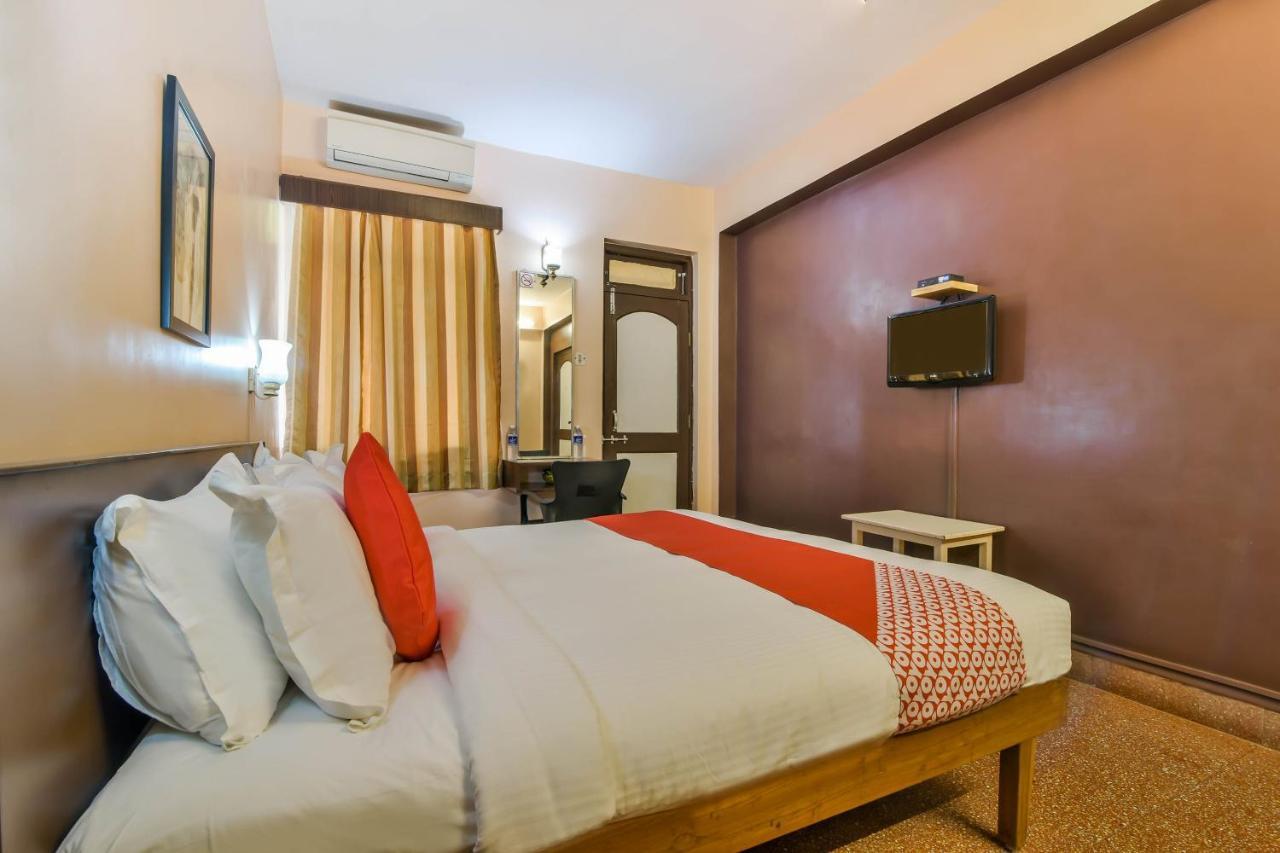 Oyo 807 Hotel Gopika International Goa Esterno foto