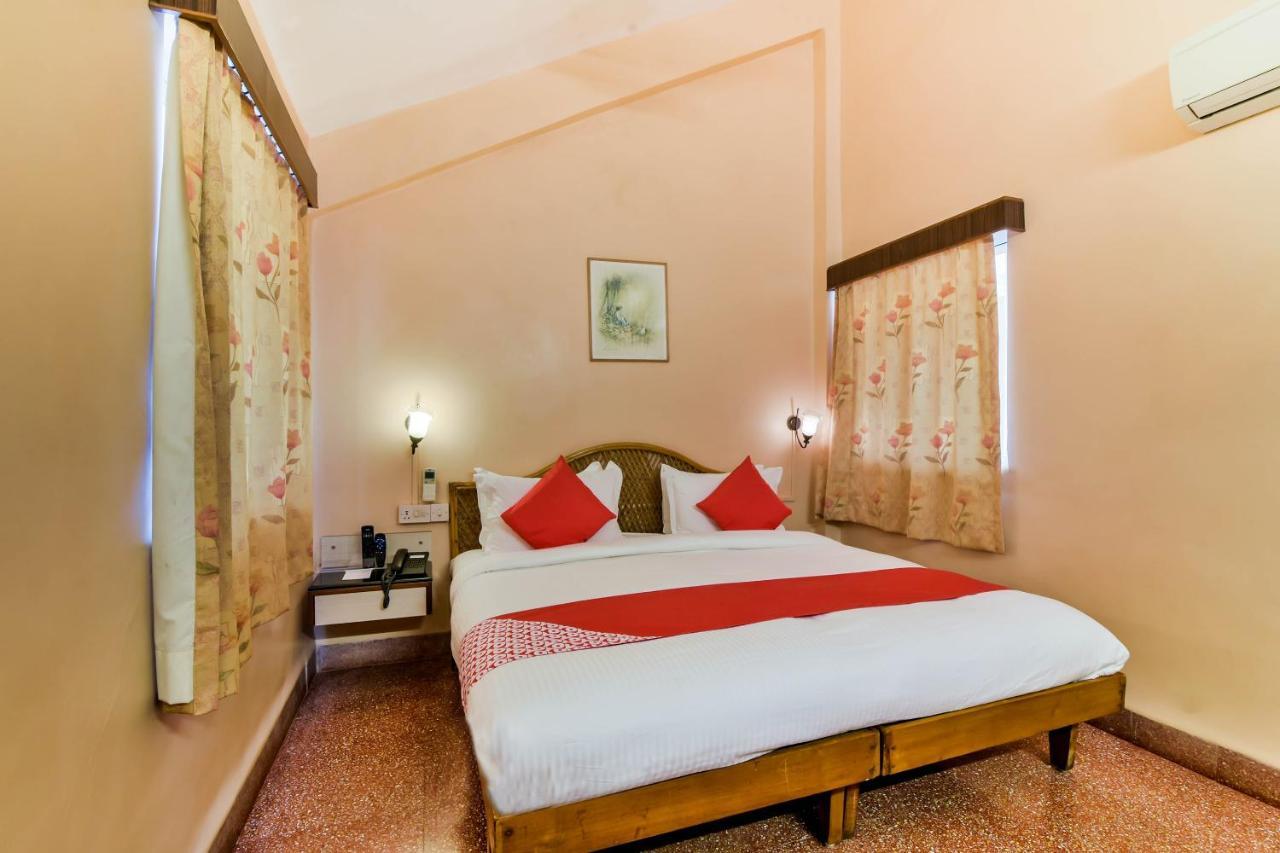 Oyo 807 Hotel Gopika International Goa Esterno foto