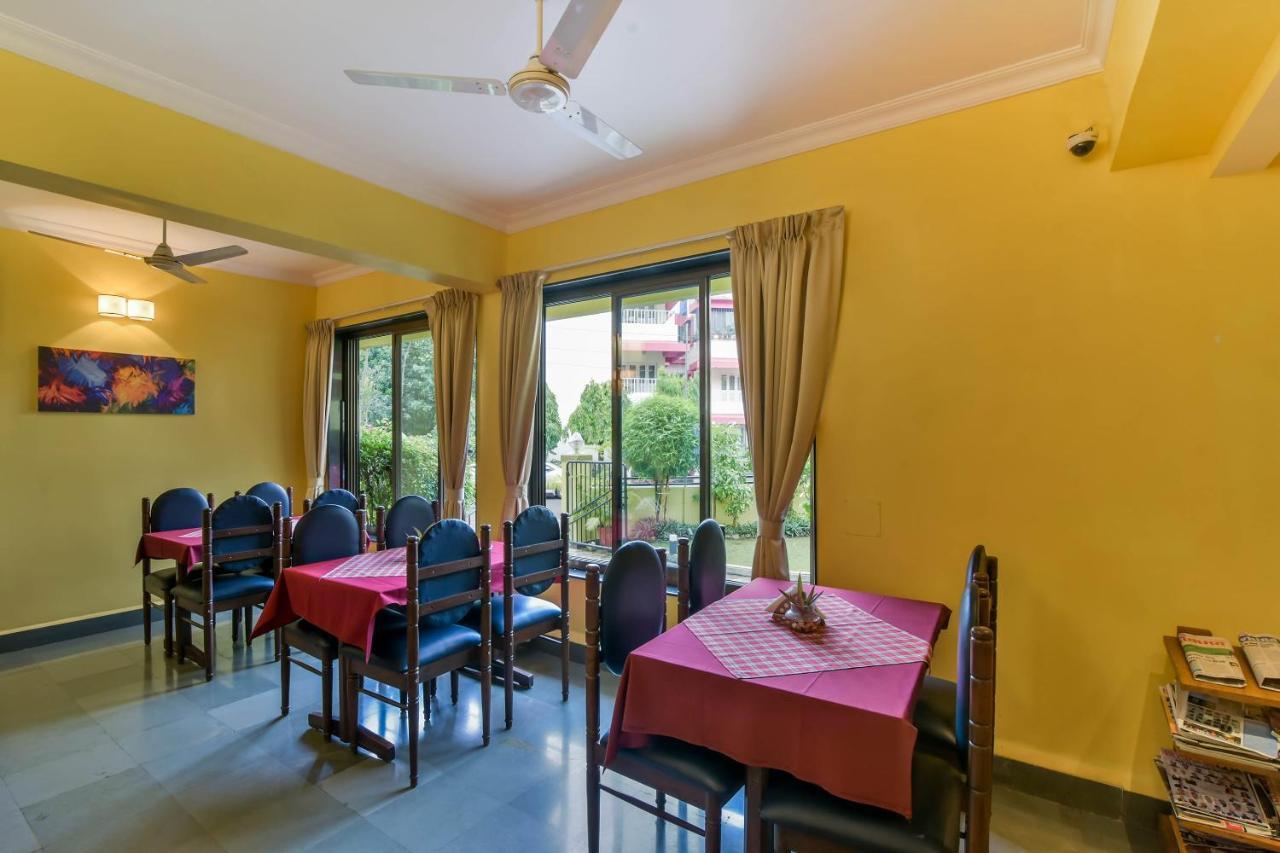 Oyo 807 Hotel Gopika International Goa Esterno foto