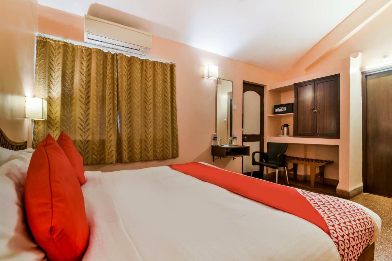 Oyo 807 Hotel Gopika International Goa Esterno foto