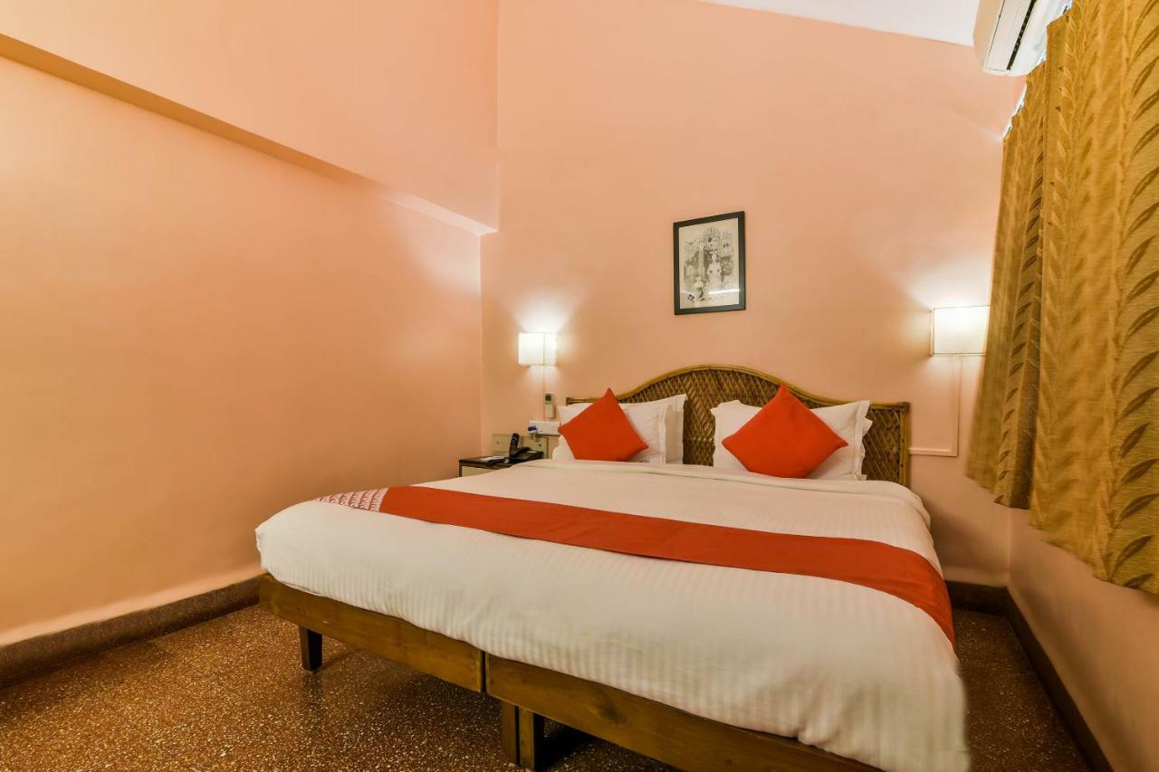 Oyo 807 Hotel Gopika International Goa Esterno foto